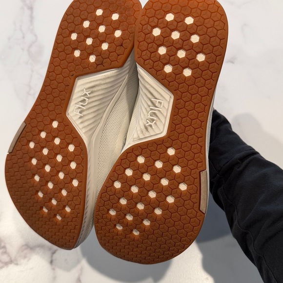 Flux Adapt Runner White Gum Womens Size 8 Running Athletic Walking Knit Shoes - Picture 4 of 7